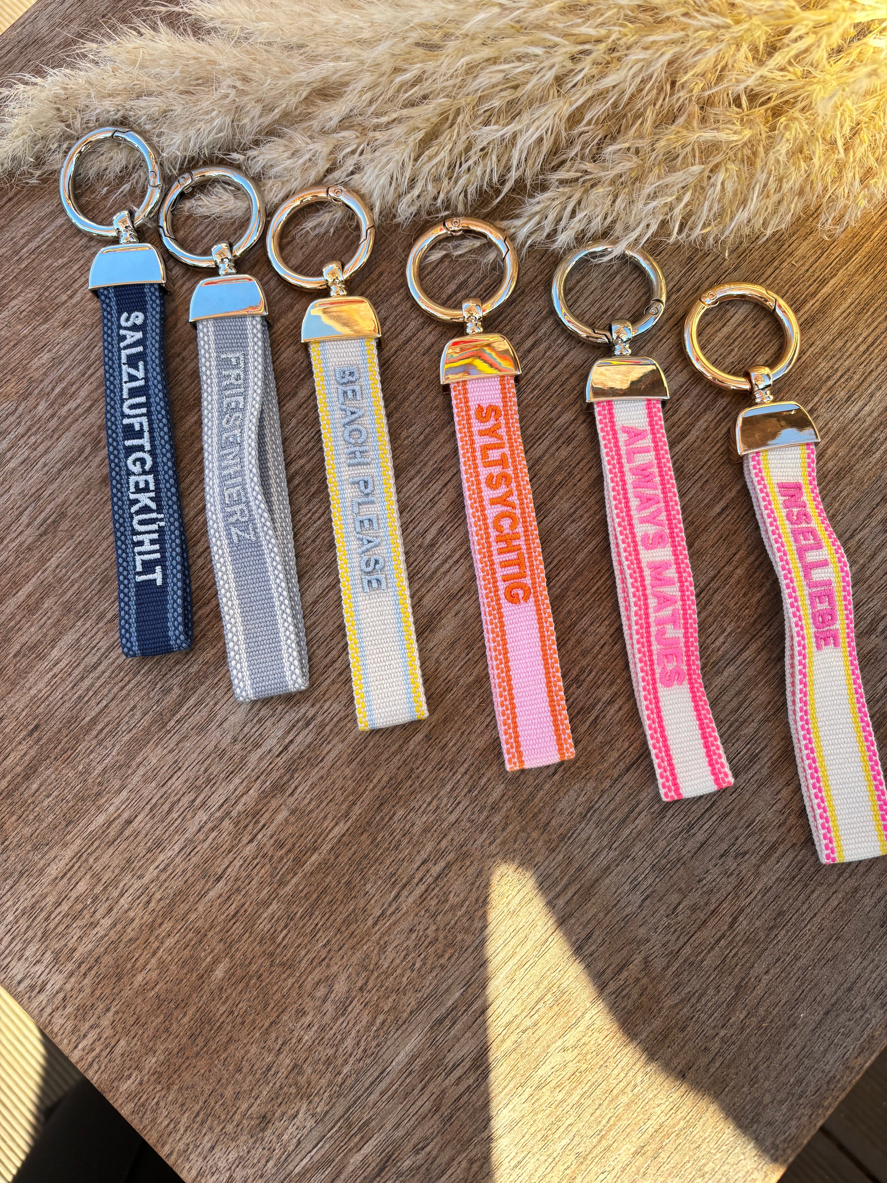 Schlüsselanhänger 💙🩷💛🩶