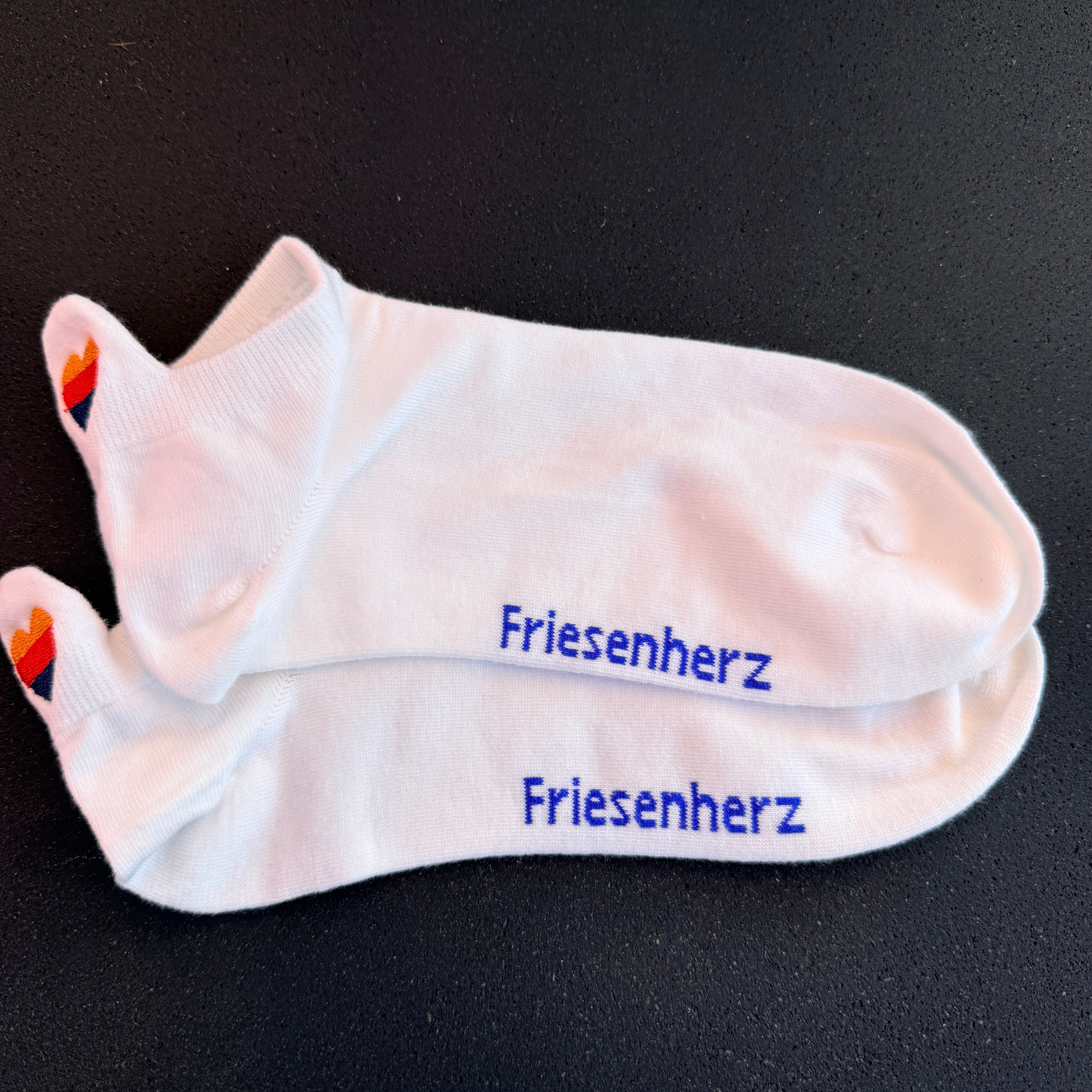 Sneaker-Socken - Friesenherz 💙 & 💛❤️💙